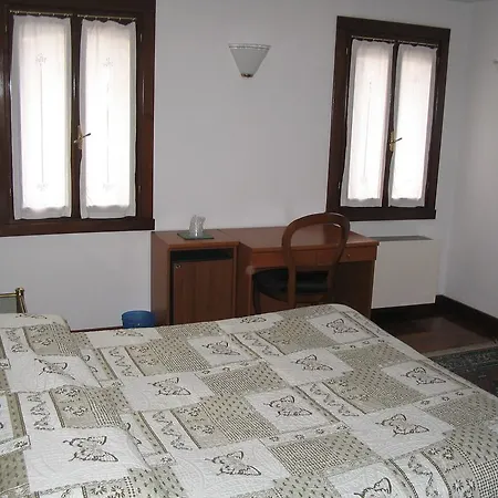 Ca' D'oro Nocleg ze śniadaniem Mestre